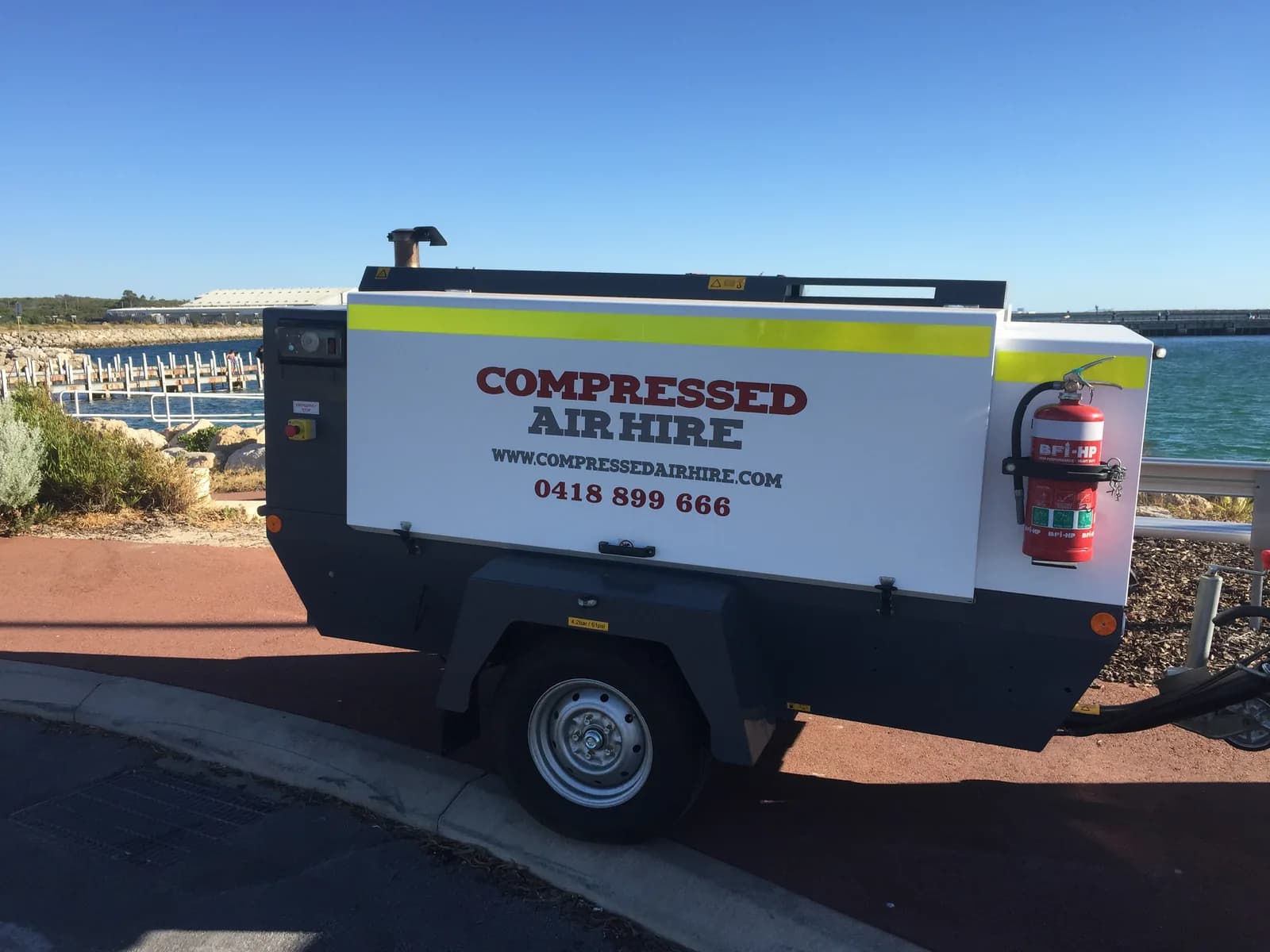 340CFM HP compressor side angle